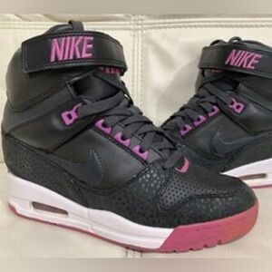 Nike💕Air Revolution Sky High 'Black Hyper Pink' - 599410 001 - Wmns Sz 6 - EUC
